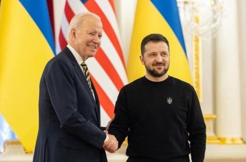 Zelenski ilə telefonla danışıb