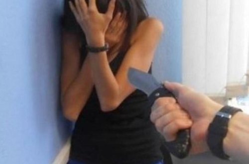 Tovuzda ər arvadı bıçaqlayıb