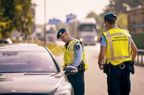 Avropa sərhəd tədbirlərini gücləndirir