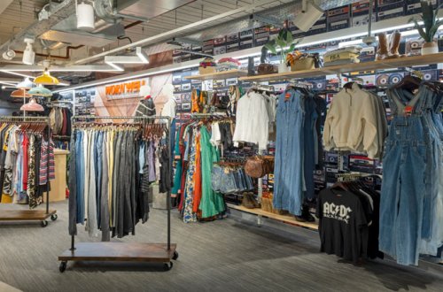 Məşhur ticarət mərkəzi bağlanır