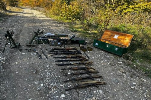 Ağdamda tərk edilmiş mövqelərdən silah-sursat tapılıb