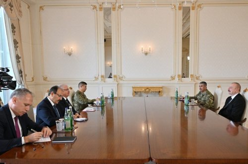 Prezident İlham Əliyev Türkiyənin milli müdafiə nazirini qəbul edib