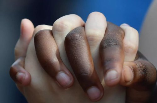 Avropada qaradərililərə qarşı ən çox bu ölkələrdə ayrı-seçkilik edilir