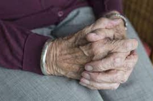 В Сумгайыте свекровь скончалась сразу после смерти своей невестки