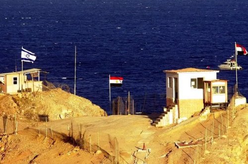 Misirə mənşəyi məlum olmayan raket hücumu: 6 YARALI VAR