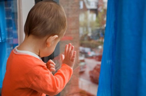 Gəncədə nənənin küçəyə atdığı azyaşlılara kəskin respirator virus infeksiyası diaqnozu qoyulub