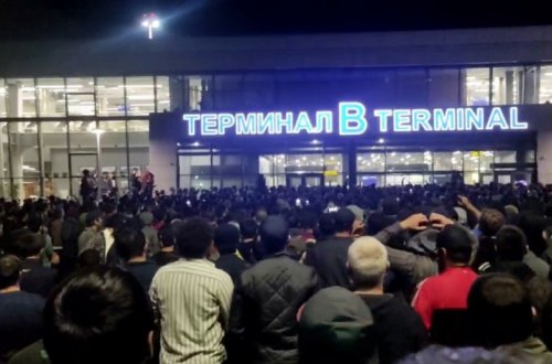 После беспорядков в аэропорту Махачкалы задержаны 60 подозреваемых