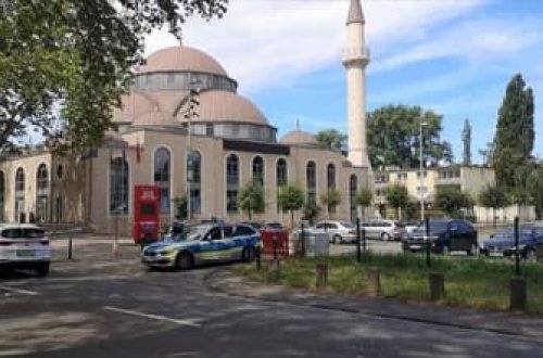 Almaniyada məscidlərə nifrət məktubları göndərilir