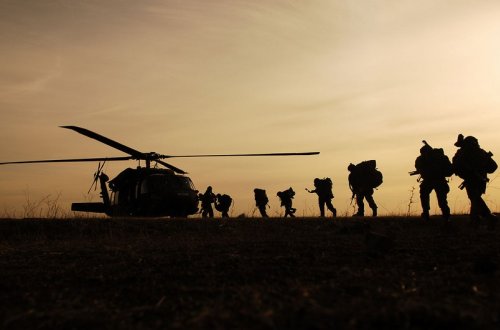 İsrail ordusu Yəməndəki husi qiyamçılarına xəbərdarlıq edib