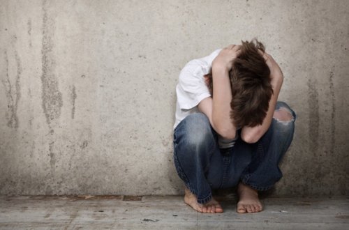 Bakıda 11 yaşlı yeniyetmə döyülərək qabırğaları sındırılıb