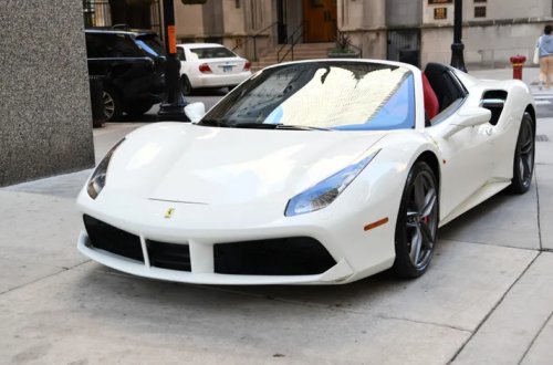 Bakıda qəzaya uğrayan “Ferrari”nin sahibi kimdir? - FOTO