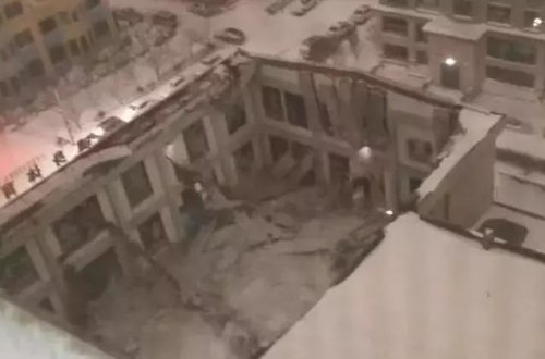 İdman zalının damı uçub: 3 nəfər həyatını İTİRİB