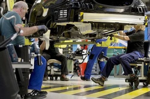 Almaniyada sənaye istehsalı gözləntilərin üstündə azalıb