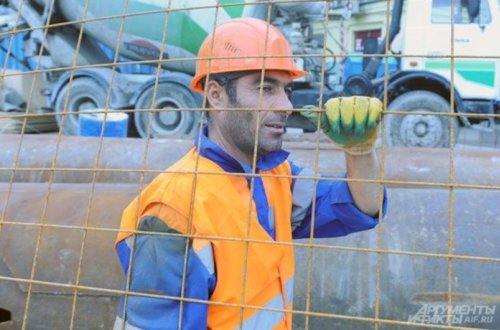 Rusiyadan 15 minə yaxın miqrant deportasiya edilib