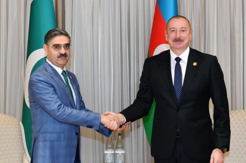 Pakistanın Baş naziri Prezident İlham Əliyevi Azərbaycanın suverenliyinin tam şəkildə təmin olunması münasibətilə təbrik edib