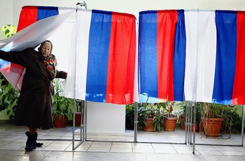 Rusiyada prezident seçkiləri gələn il martın 17-si keçirilə bilər