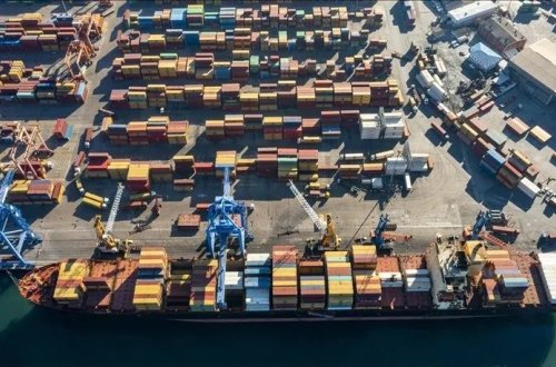 Almaniya idxal etdiyi paltarları yenidən ixrac edir