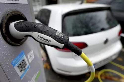 Avropada elektrikli avtomobil satışına tələbat azalır