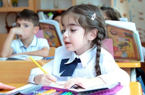 Məktəbəhazırlıq və 1-ci siniflərin yerdəyişməsi başlayır