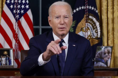 Bayden Trampın işlətdiyi ifadələri alman nasistlərinin çıxışları ilə müqayisə edib