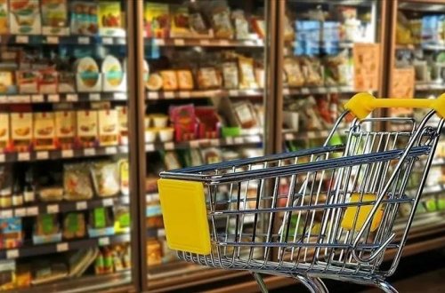 Böyük Britaniyada pərakəndə satışlar azalıb