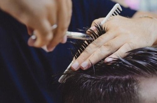 Arvadına söz atan bərbəri bıçaqlayan şəxsə HÖKM OXUNDU