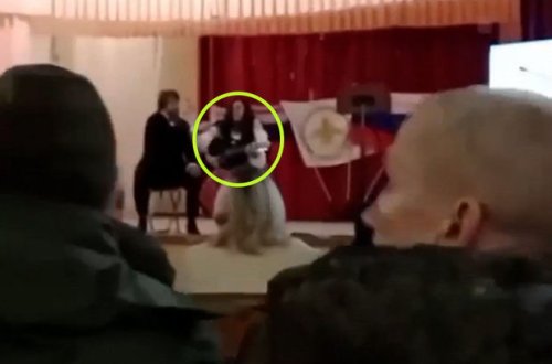 Donetskdə konsert zamanı zal raketlə vuruldu, məşhur aktrisa həlak oldu - VİDEO