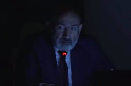 Paşinyanın hökumət evində çıxışı zamanı işıqlar söndü - VİDEO