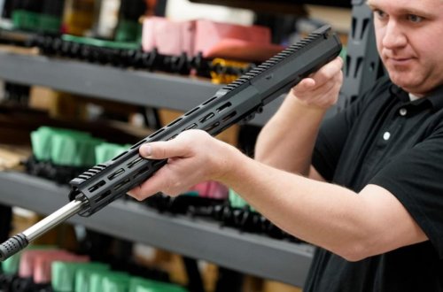 ABŞ-da fərdi silahlanma rekord səviyyəyə çatdı