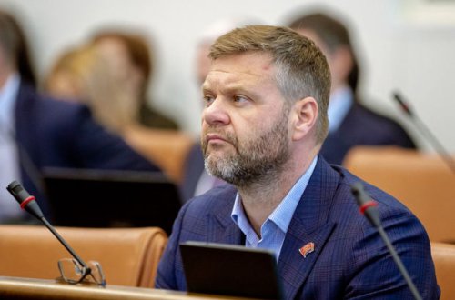 Rusiyada milyardlıq dələduzluq: Deputat ölkədən qaçdı