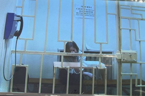 Qızının evinə gələn qadın aylardır qardaşlarının skeleti ilə yaşayan nəvəsini tapdı: Rusiyada DƏHŞƏT + FOTO