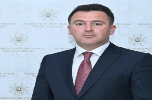 Regional Təhsil İdarəsinin müdiri Xaçmazda şagirdi döyüb