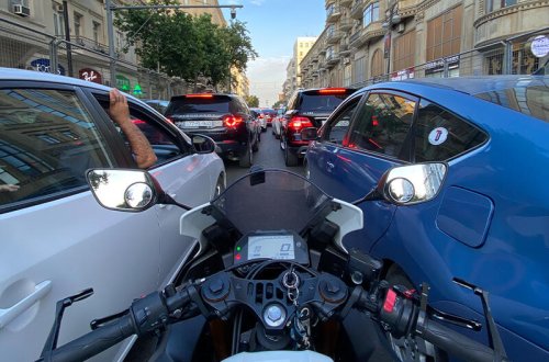 Bakıda sürücülər hansı yollarda tıxac olduğunu əvvəldən öyrənə biləcəklər - VİDEO