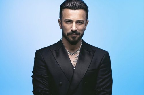 Şəhriyar Əbilov müğənniliyə başladı