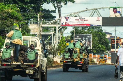 Sierra Leonedə həbsxanadan qaçan 2 min məhbus axtarılır