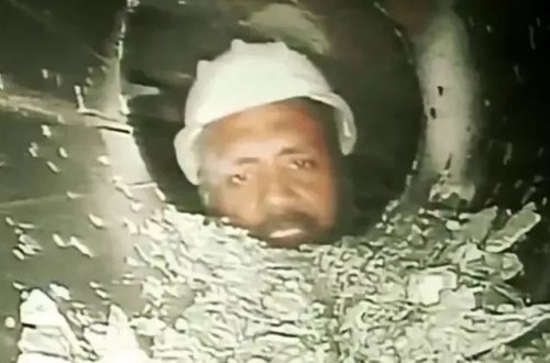 Hindistanda mədənin çökməsi zamanı möcüzə baş verib