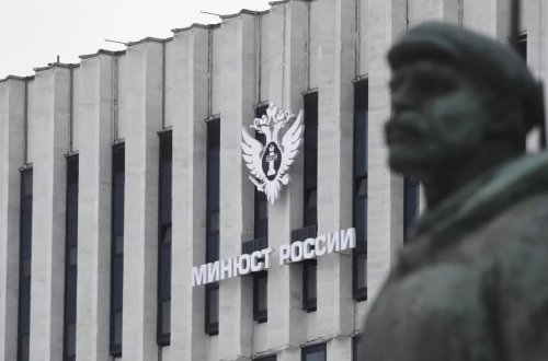 Rusiyada LGBT qadağan edildi