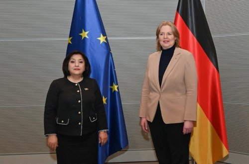 Sahibə Qafarova Almaniya Bundestaqının sədrinə Azərbaycanın Ermənistanla sülhə hazır olduğunu bildirib