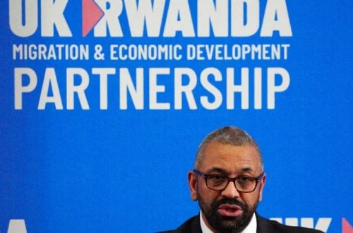 İngiltərə və Ruanda miqrantlarla bağlı yeni saziş imzalayıb