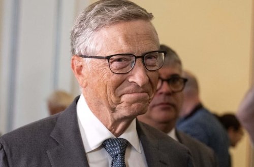 Bill Qeyts BƏƏ ilə birgə atom elektrik stansiyası tikəcək