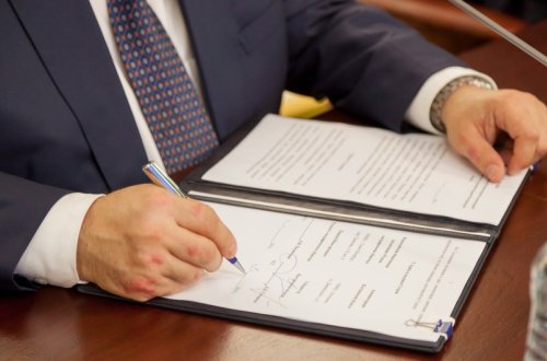 İşəgötürənlərin üzərinə yeni tələb qoyulub - QƏRAR