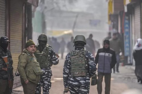 Hindistan Cammu və Kəşmirin muxtariyyətinə son qoyan qanunu təsdiqlədi