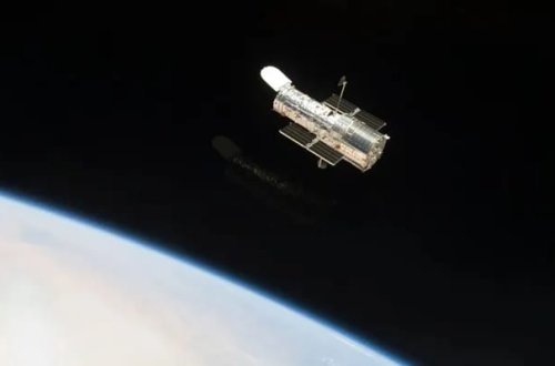 Əfsanəvi kosmik teleskop Hubble yenidən fəaliyyətə başlayıb