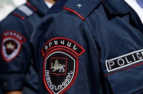 Ermənistanda polis zabiti özünü güllələyib