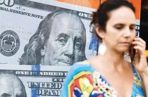 Argentina pul vahidi dəyərinin yarısını itirib