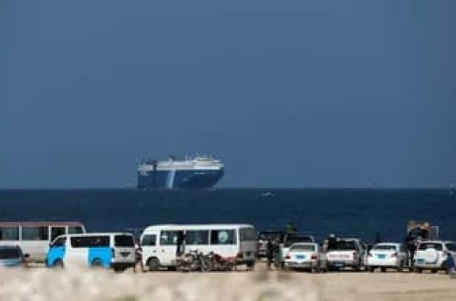 Yəmən sahillərində konteyner gəmisinə hücum olub