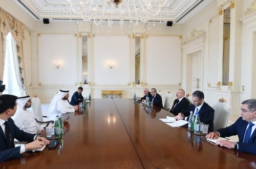 İlham Əliyev Birləşmiş Ərəb Əmirliklərinin investisiya nazirini qəbul etdi