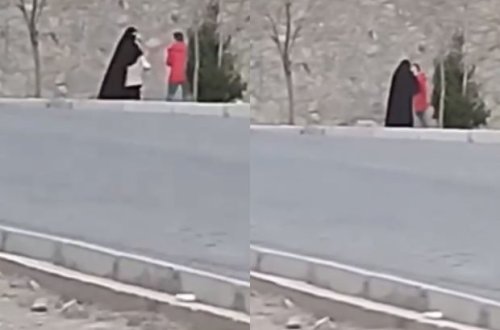 İranda hicab nəzarətçisi azad geyimli qadına hücum edib - VİDEO