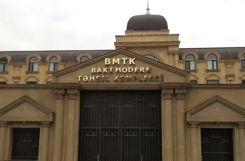 Bakı Modern Təhsil Kompleksində müəllim döyüldü - Həbs olunan var...