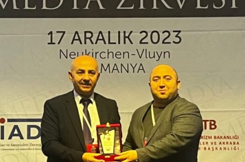 Aqil Ələsgər Almaniyada “Türk Dünyası Mediasına Xidmət” mükafatına layiq görüldü - FOTOLAR